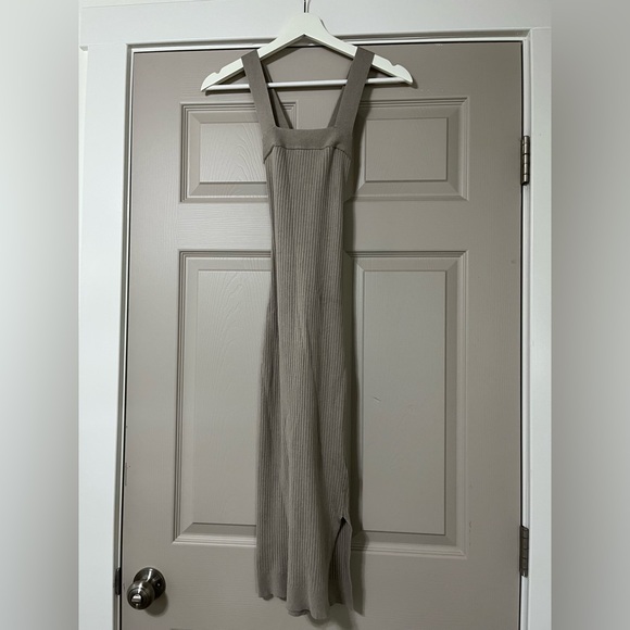 Forever 21 Midi Ribbed Knit Sweater Dress with cross straps - Picture 4 of 8